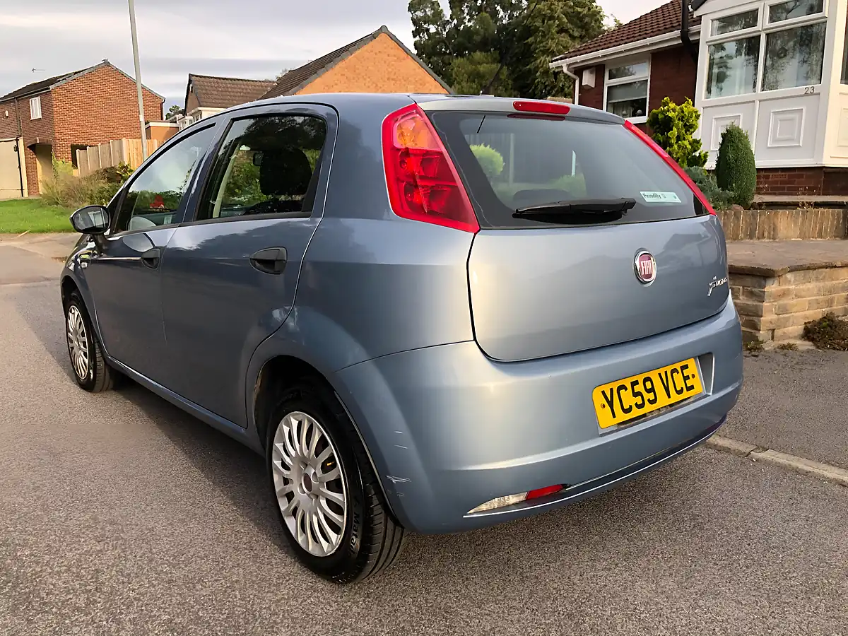 Used 2009 Fiat Grande Punto Active Blue - Interior and Exterior details 3