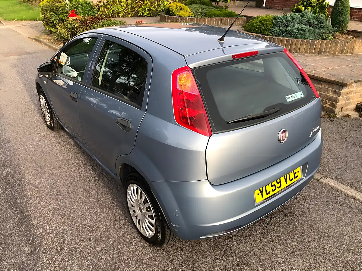 Used 2009 Fiat Grande Punto Active Blue - Interior and Exterior details 9