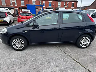 Used 2009 Fiat Grande Punto Active Blue - Interior and Exterior details 3
