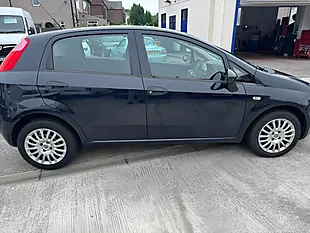 Used 2009 Fiat Grande Punto Active Blue - Interior and Exterior details 8