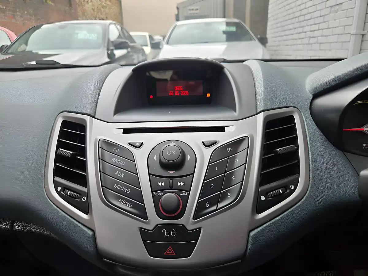 Used 2009 Ford Fiesta Edge 5dr Red - Interior and Exterior details 11