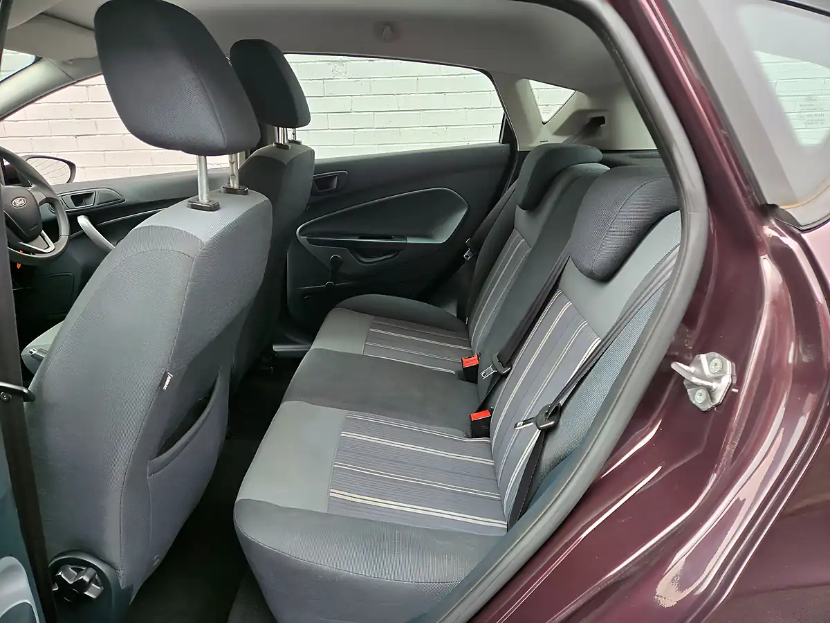 Used 2009 Ford Fiesta Edge 5dr Red - Interior and Exterior details 15