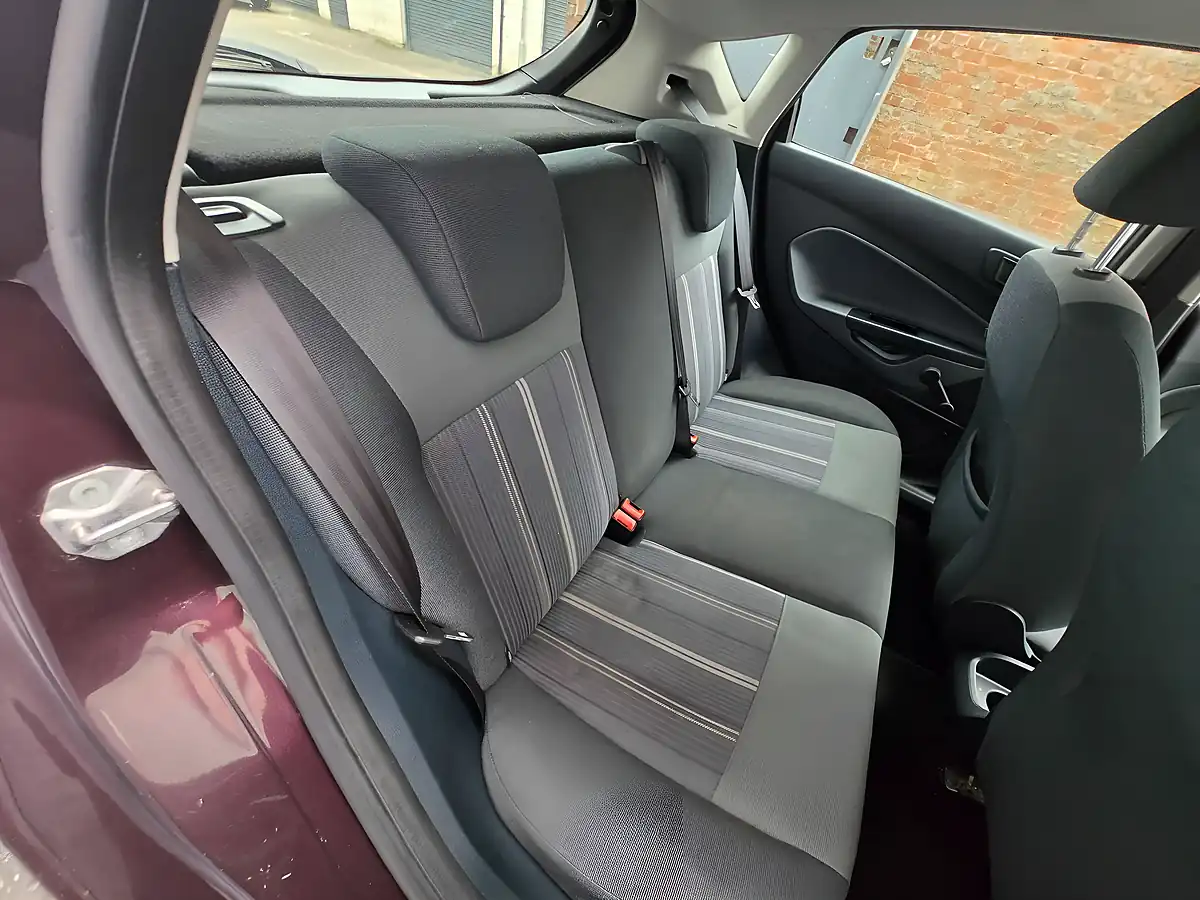 Used 2009 Ford Fiesta Edge 5dr Red - Interior and Exterior details 16