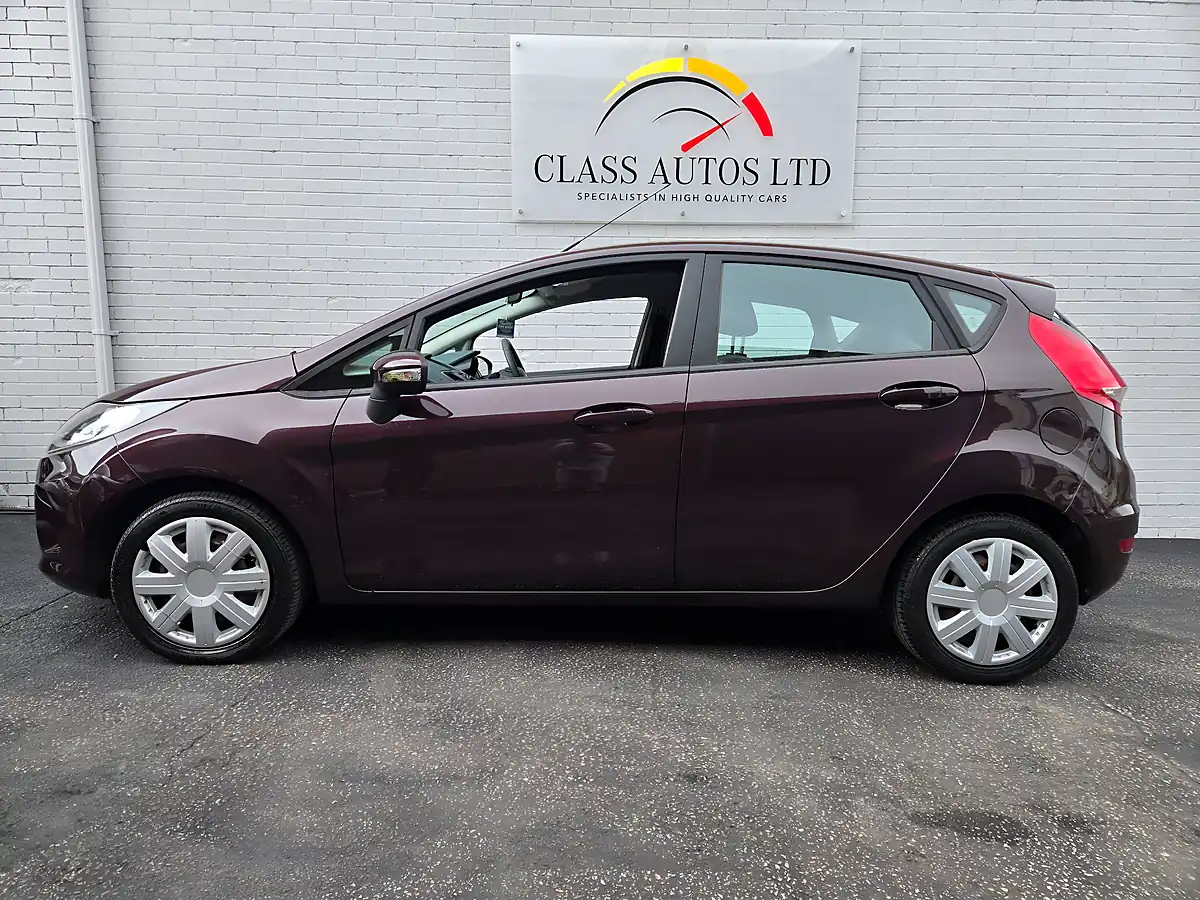 Used 2009 Ford Fiesta Edge 5dr Red - Interior and Exterior details 4