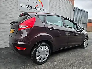 Used 2009 Ford Fiesta Edge 5dr Red - Interior and Exterior details 8
