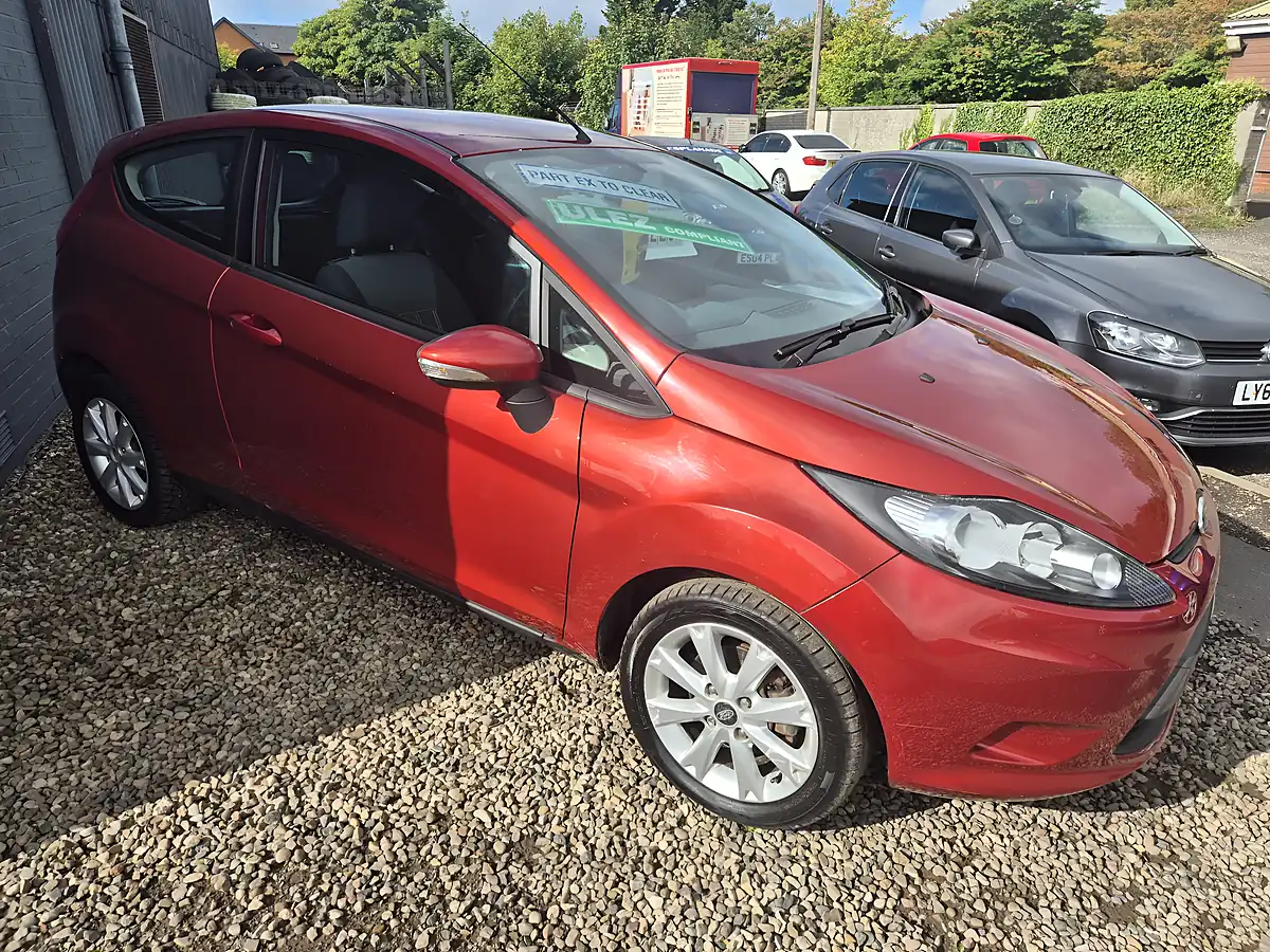 Used 2009 Ford Fiesta Edge Red - Interior and Exterior details 2