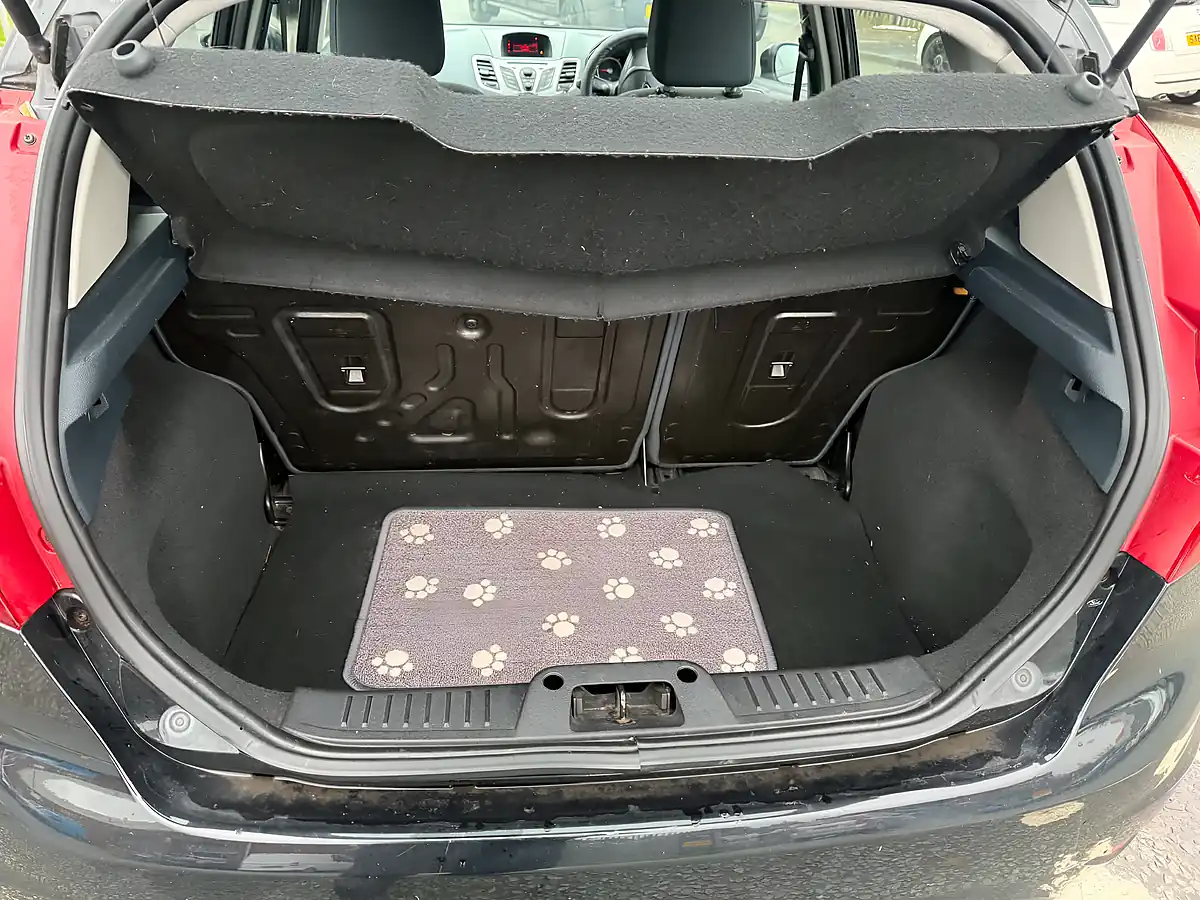 Used 2009 Ford Fiesta Style Black - Interior and Exterior details 10