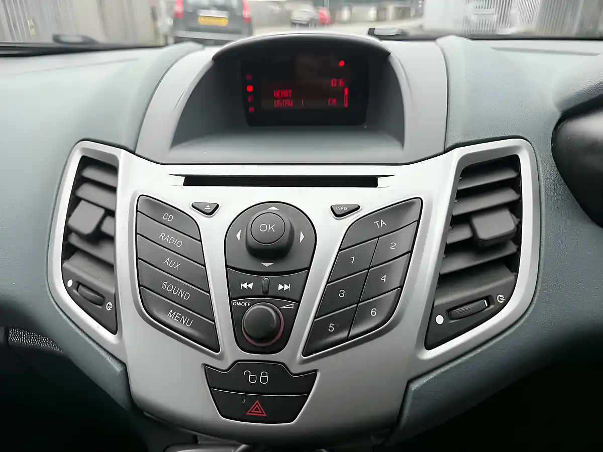 Used 2009 Ford Fiesta Style Black - Interior and Exterior details 17