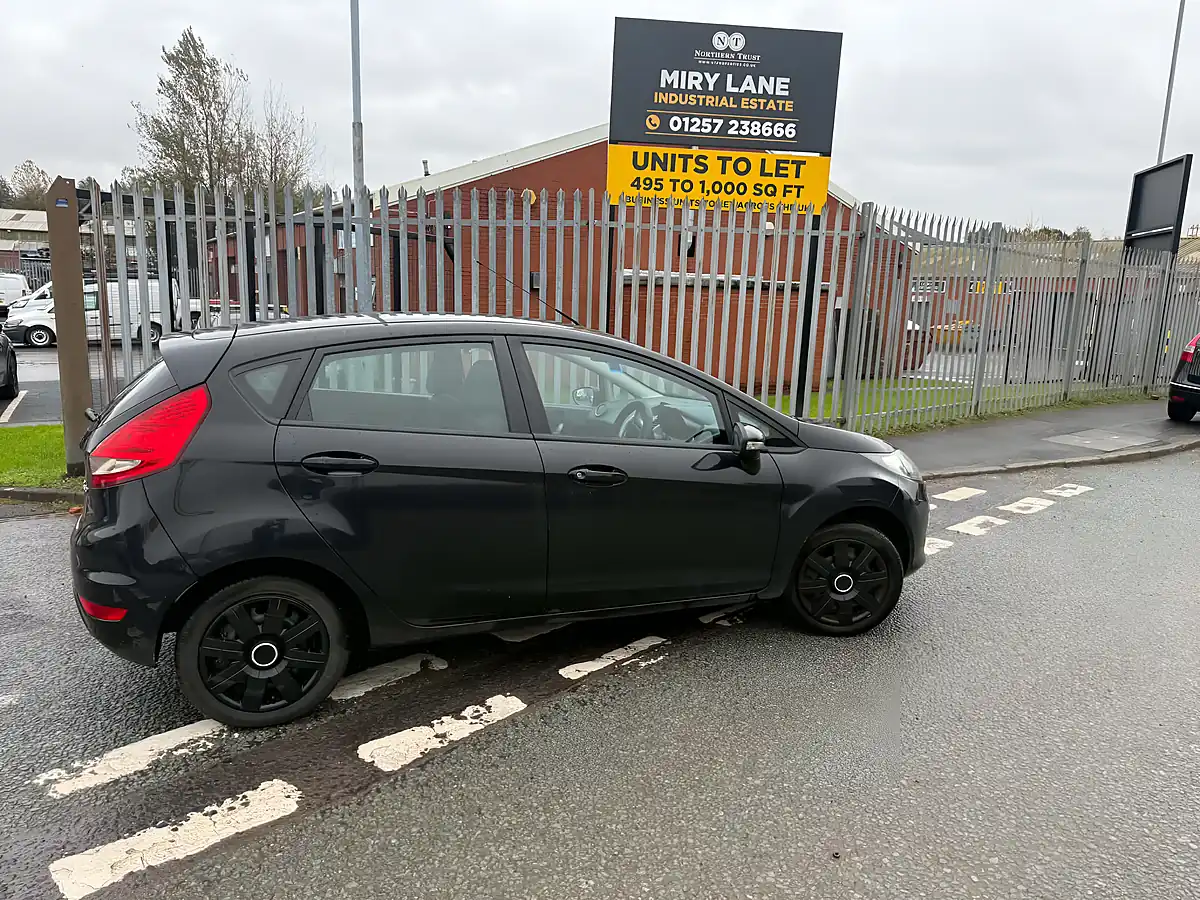 Used 2009 Ford Fiesta Style Black - Interior and Exterior details 9