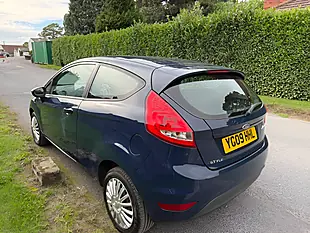 Used 2009 Ford Fiesta Style Blue - Interior and Exterior details 7