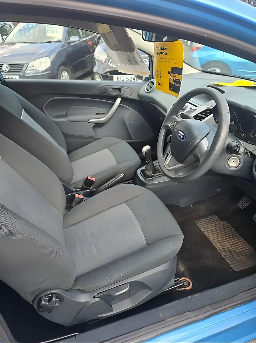 Used 2009 Ford Fiesta Style Blue - Interior and Exterior details 11