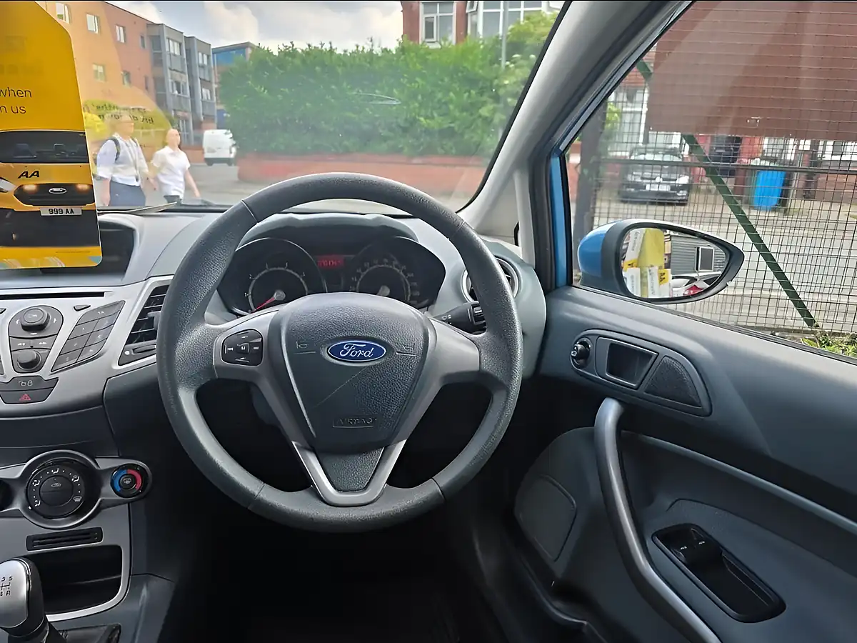 Used 2009 Ford Fiesta Style Blue - Interior and Exterior details 13