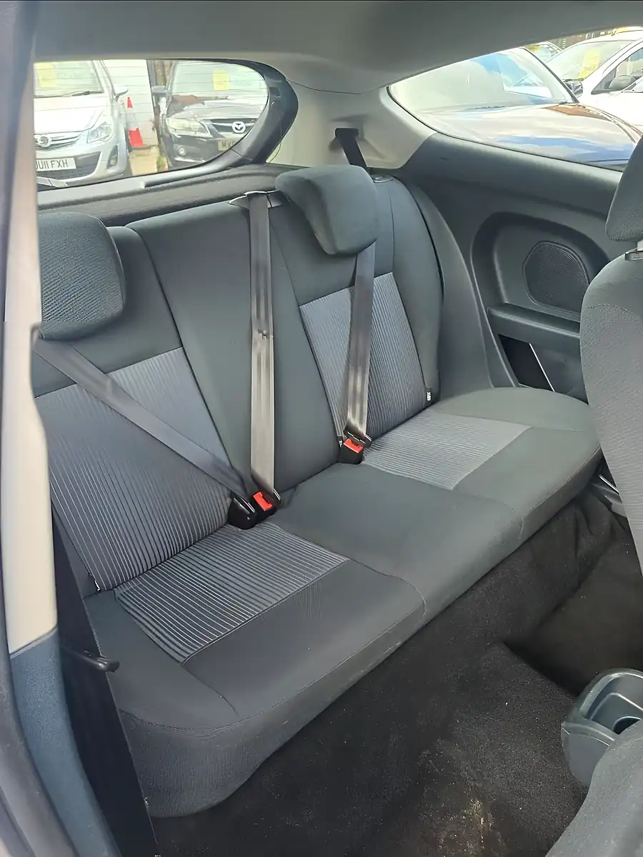 Used 2009 Ford Fiesta Style Blue - Interior and Exterior details 17