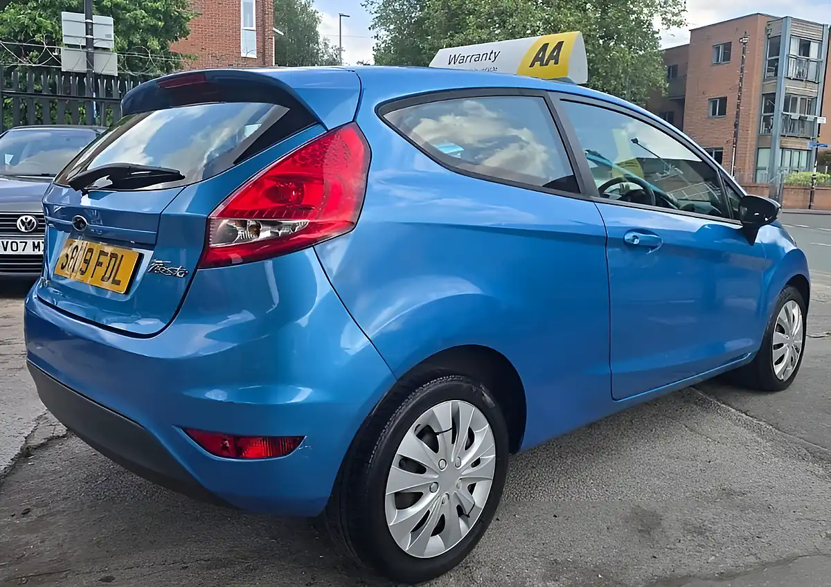 Used 2009 Ford Fiesta Style Blue - Interior and Exterior details 7