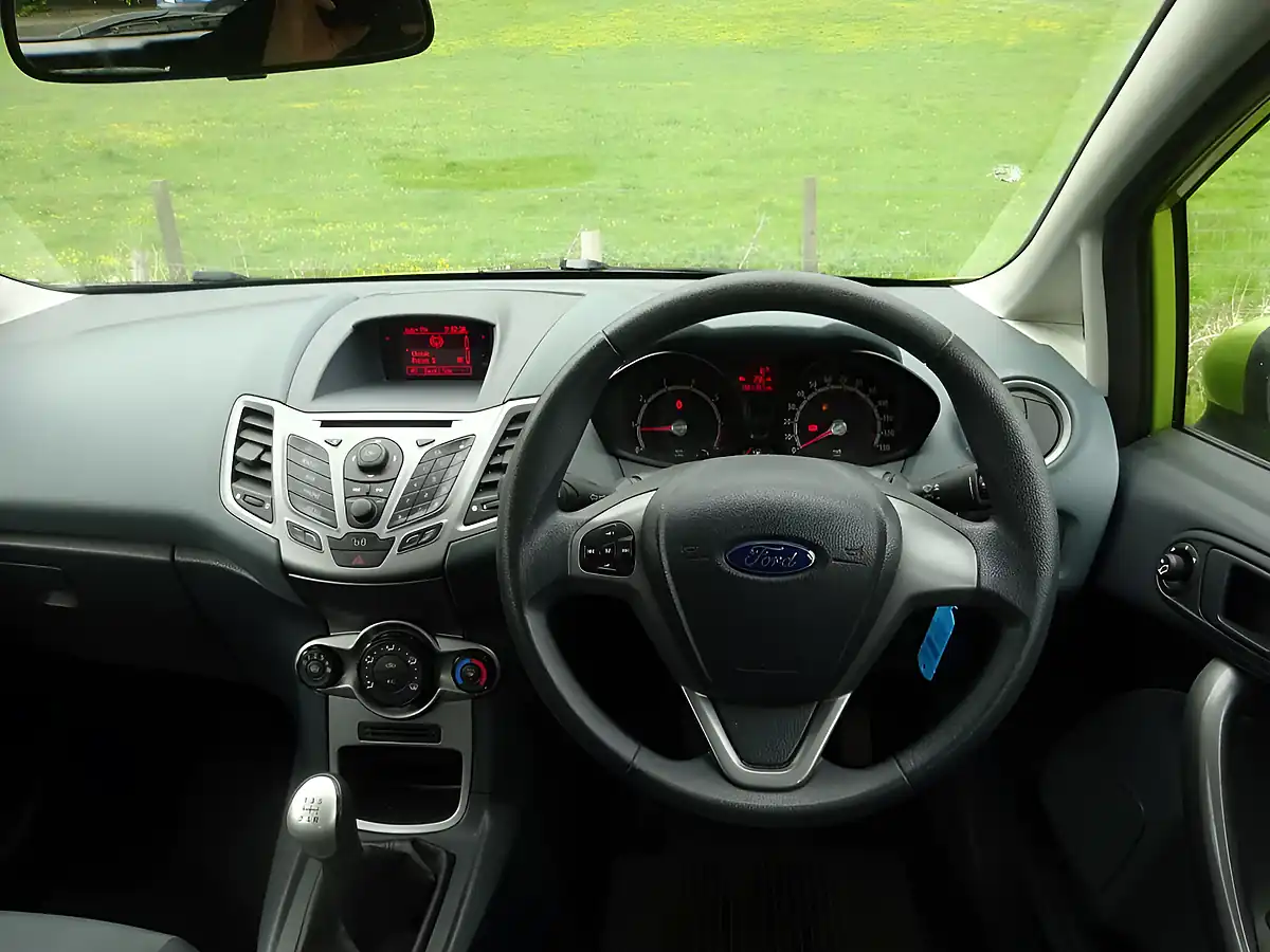 Used 2009 Ford Fiesta Style + Green - Interior and Exterior details 17