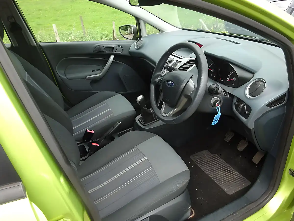 Used 2009 Ford Fiesta Style + Green - Interior and Exterior details 19