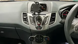 Used 2009 Ford Fiesta Style Green - Interior and Exterior details 10