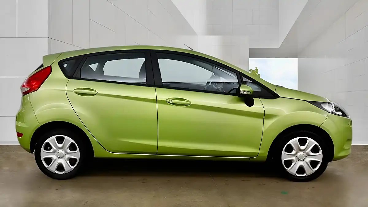 Used 2009 Ford Fiesta Style Green - Interior and Exterior details 7