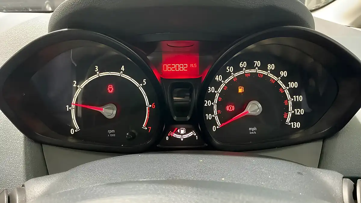 Used 2009 Ford Fiesta Style Green - Interior and Exterior details 9