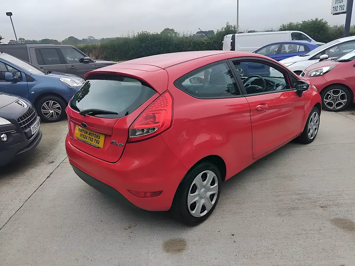 Used 2009 Ford Fiesta Style Red - Interior and Exterior details 11