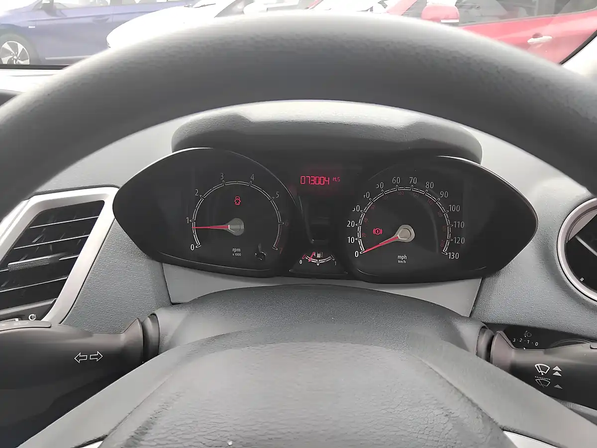 Used 2009 Ford Fiesta Style Red - Interior and Exterior details 13