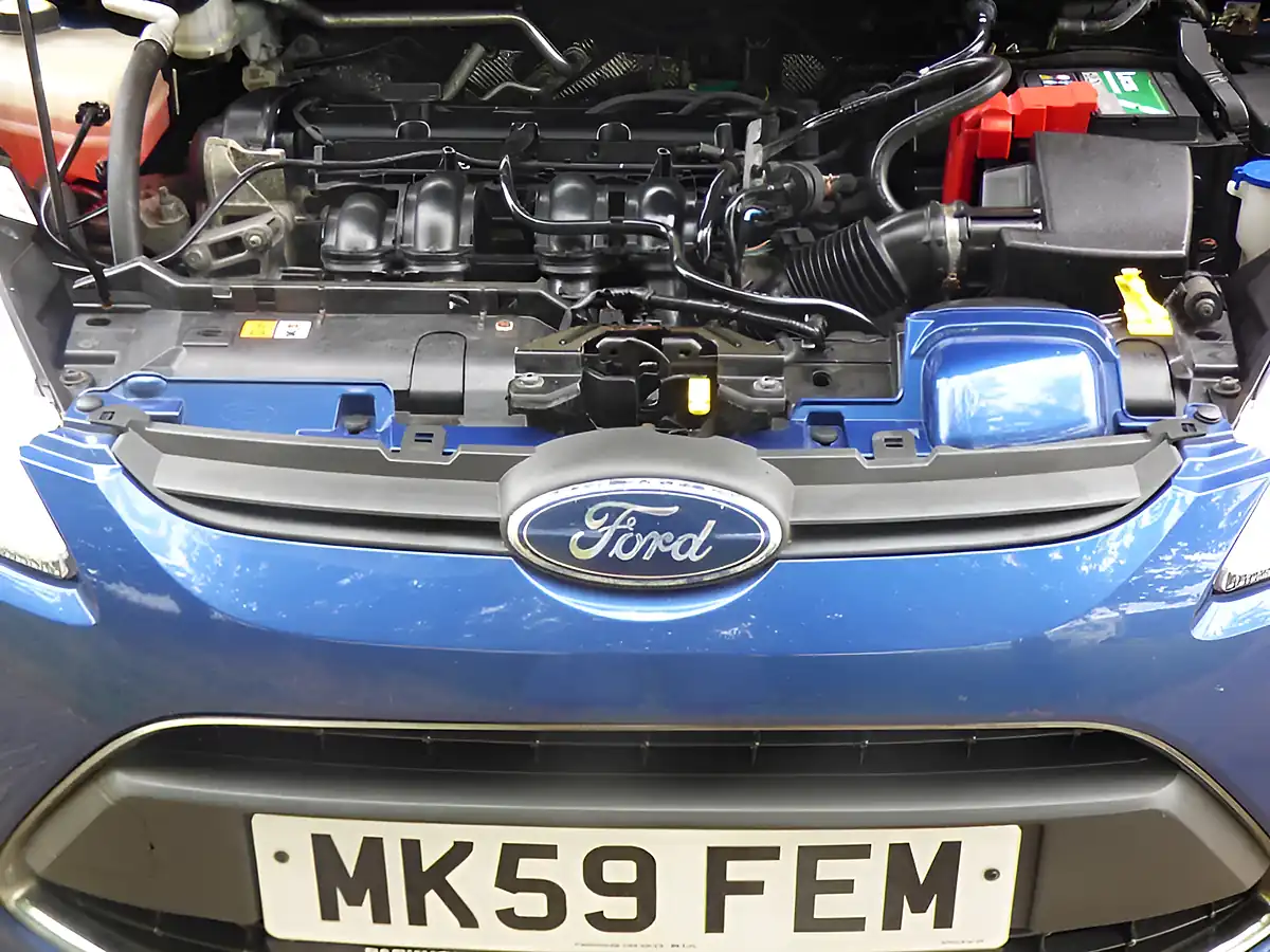 Used 2009 Ford Fiesta Titanium Blue - Interior and Exterior details 10