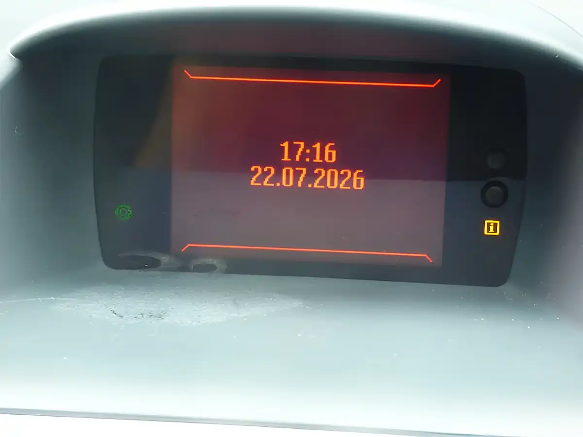 Used 2009 Ford Fiesta Titanium Blue - Interior and Exterior details 13