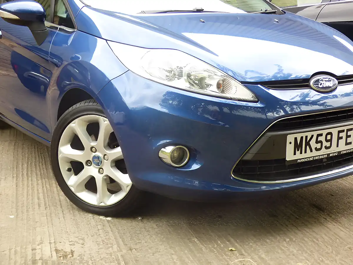Used 2009 Ford Fiesta Titanium Blue - Interior and Exterior details 14
