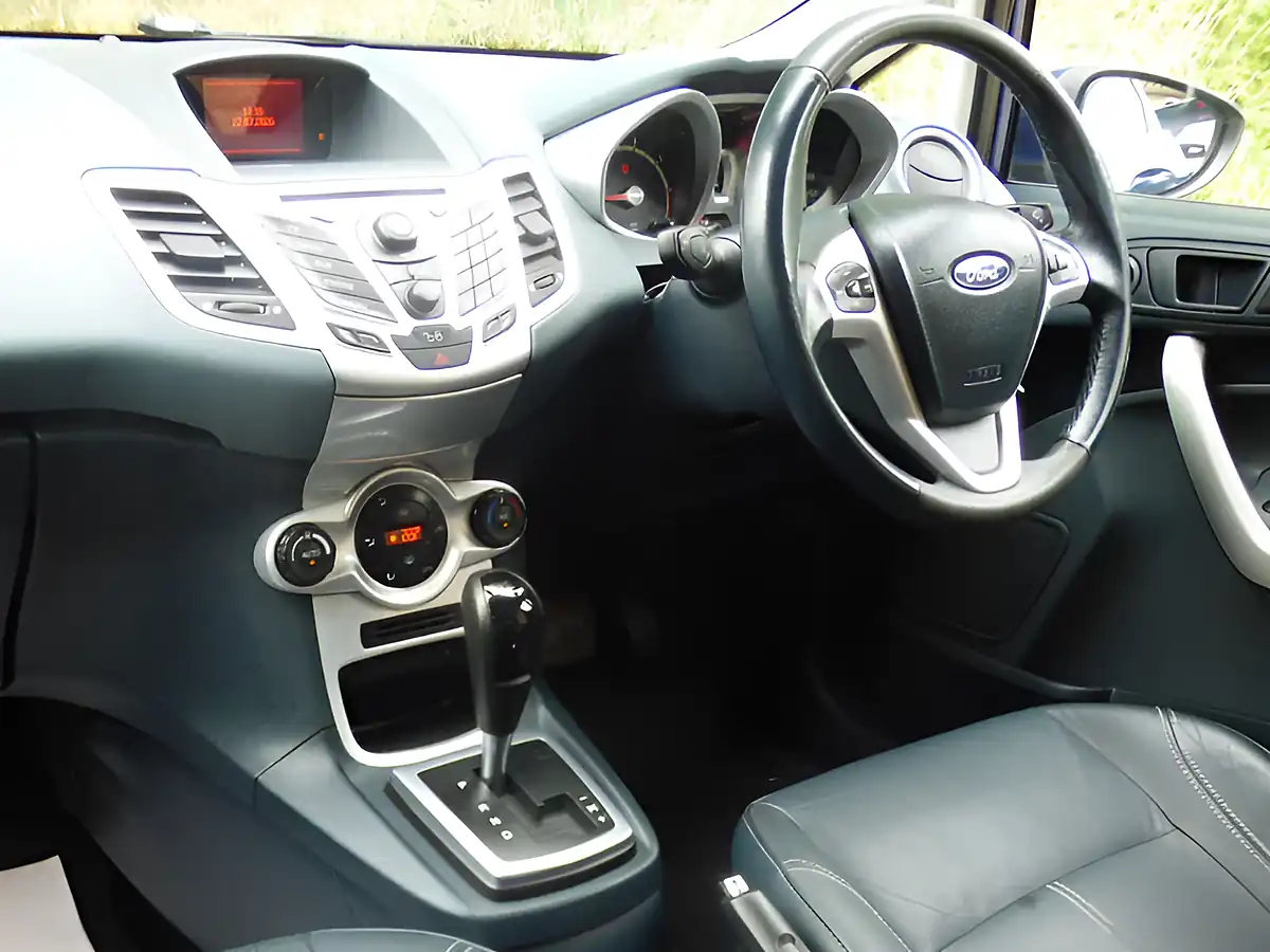 Used 2009 Ford Fiesta Titanium Blue - Interior and Exterior details 3