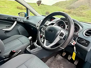 Used 2009 Ford Fiesta Titanium Blue - Interior and Exterior details 2