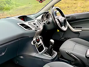 Used 2009 Ford Fiesta Titanium Blue - Interior and Exterior details 6