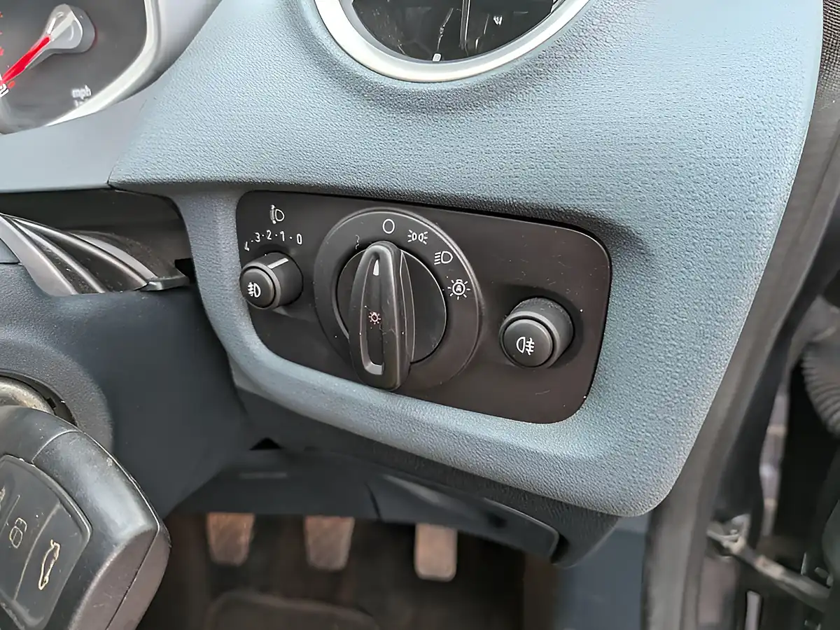 Used 2009 Ford Fiesta Titanium Grey - Interior and Exterior details 14