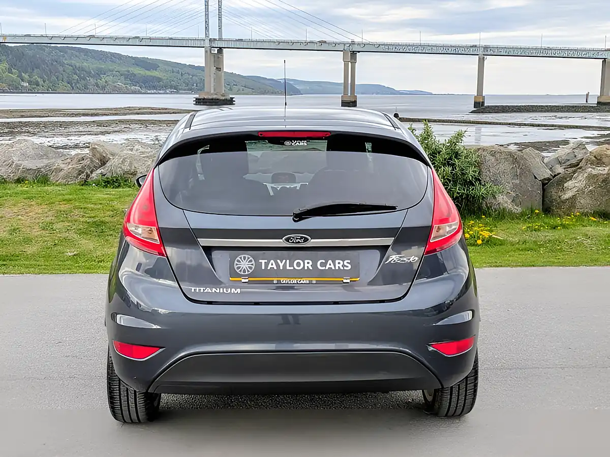Used 2009 Ford Fiesta Titanium Grey - Interior and Exterior details 6