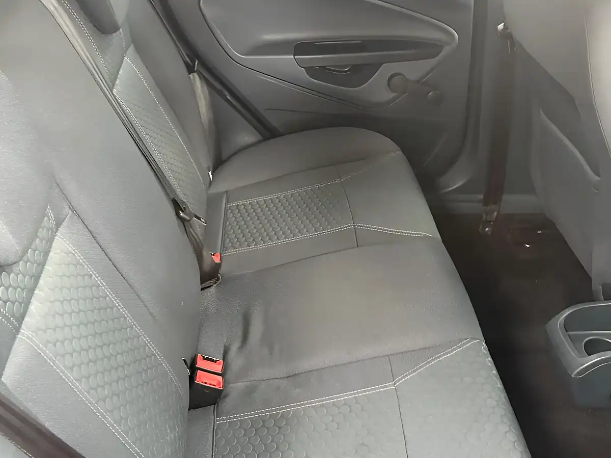 Used 2009 Ford Fiesta Titanium Red - Interior and Exterior details 17