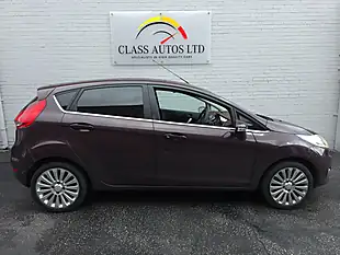 Used 2009 Ford Fiesta Titanium Red - Interior and Exterior details 10