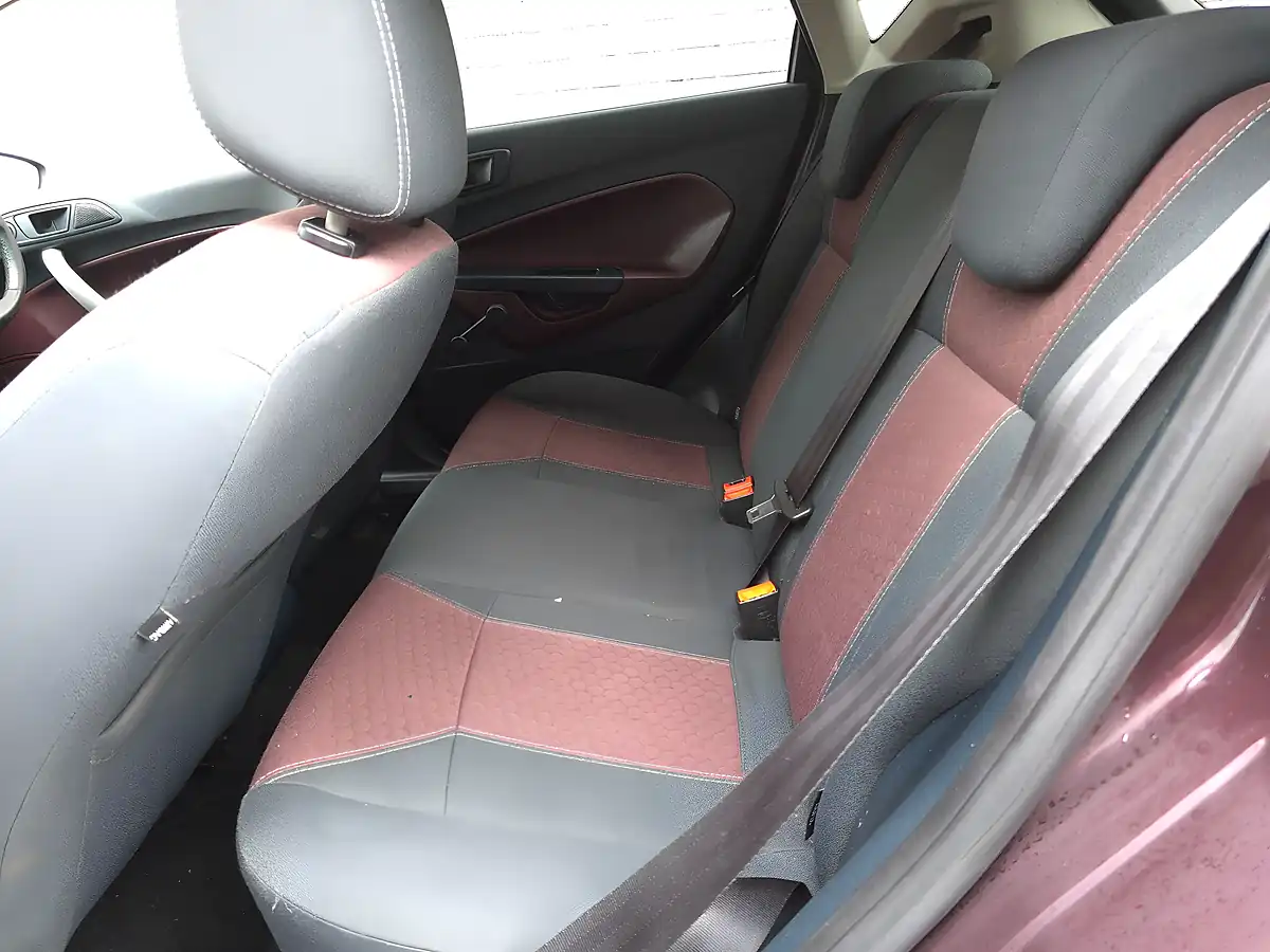 Used 2009 Ford Fiesta Titanium Red - Interior and Exterior details 16