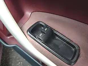 Used 2009 Ford Fiesta Titanium Red - Interior and Exterior details 17
