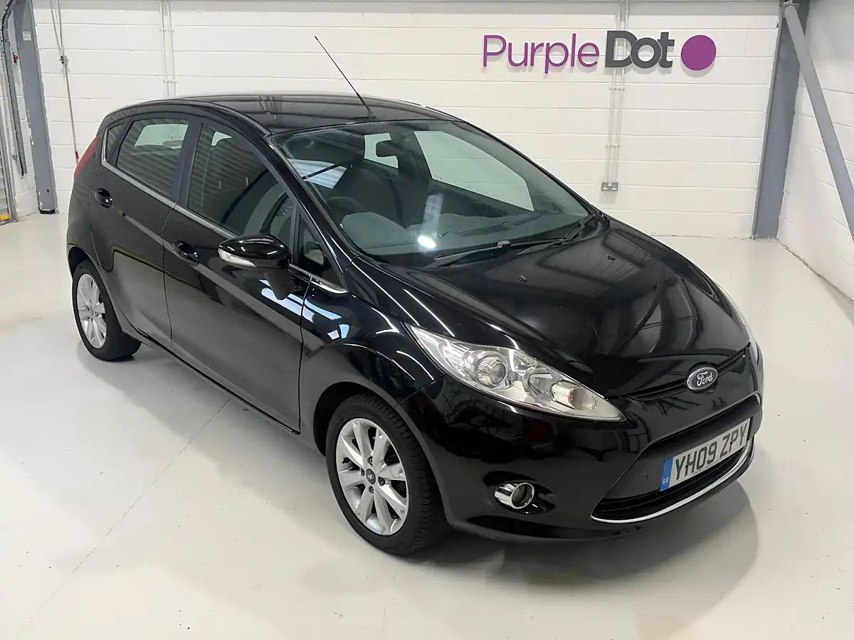 Used 2009 Ford Fiesta Zetec Black - Front View