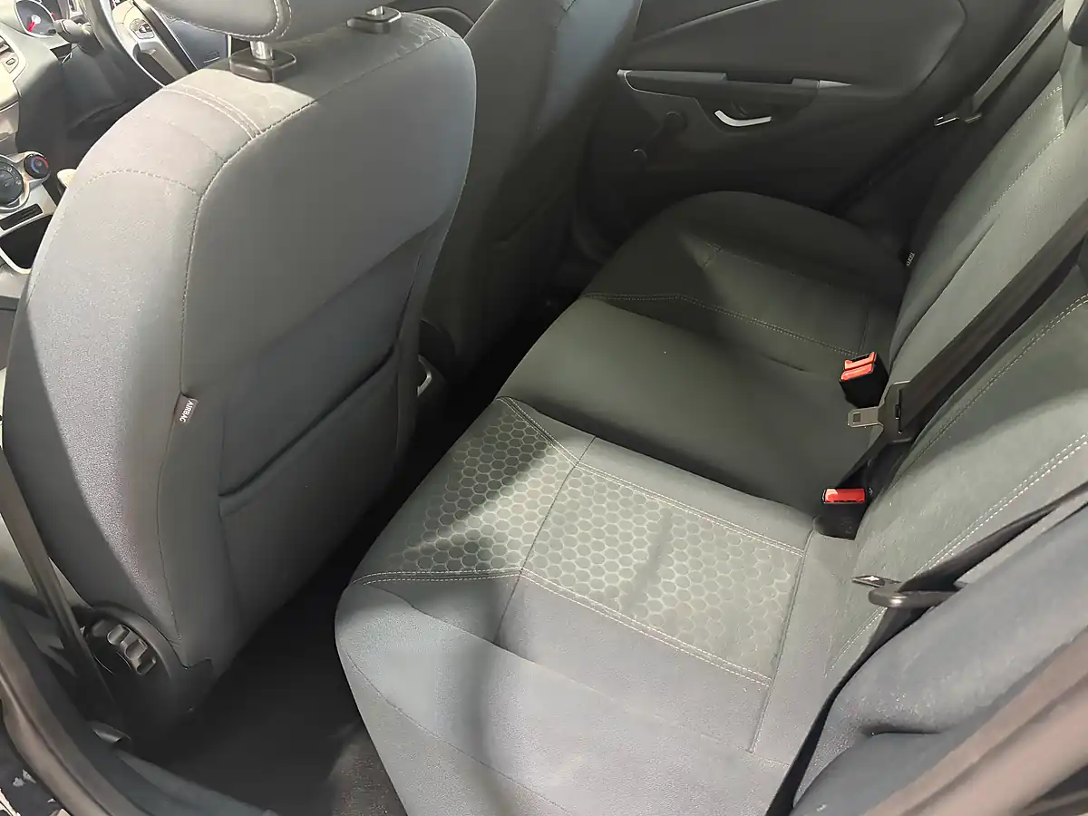 Used 2009 Ford Fiesta Zetec Black - Interior and Exterior details 10