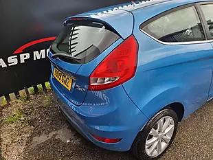 Used 2009 Ford Fiesta Zetec Blue - Interior and Exterior details 9