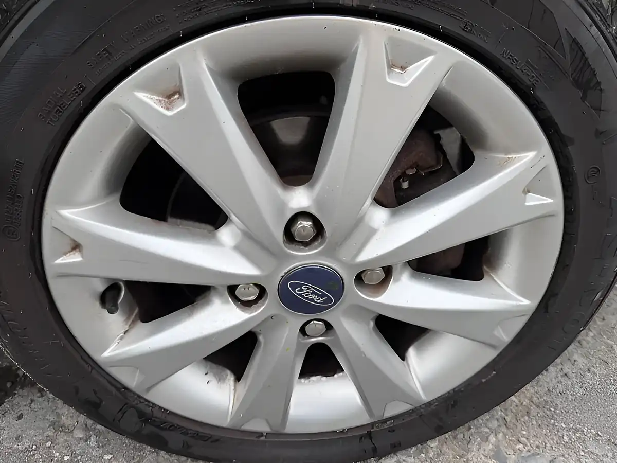 Used 2009 Ford Fiesta Zetec Green - Interior and Exterior details 12