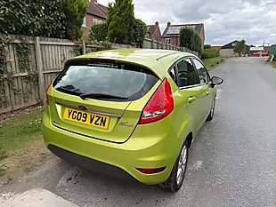 Used 2009 Ford Fiesta Zetec Green - Interior and Exterior details 5