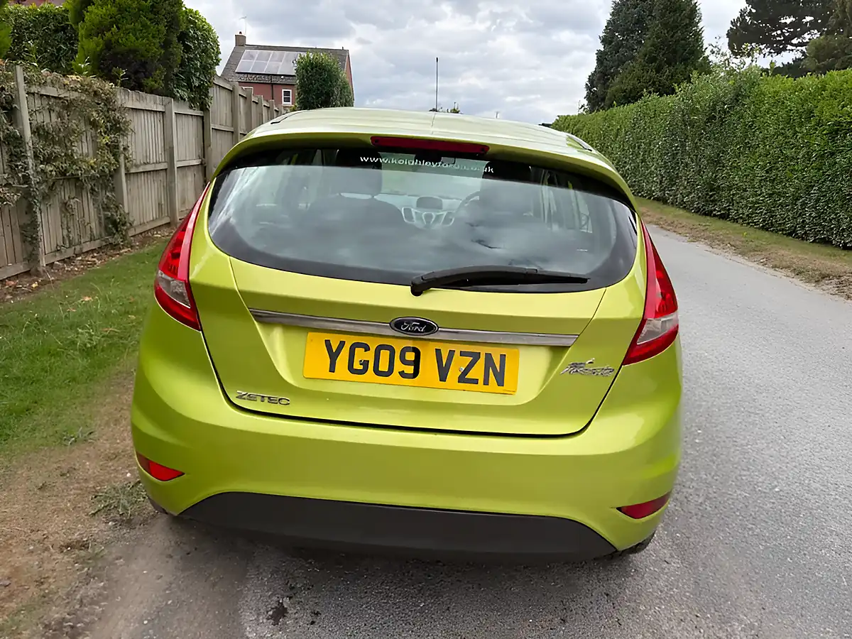 Used 2009 Ford Fiesta Zetec Green - Interior and Exterior details 6