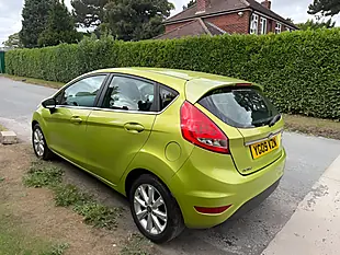 Used 2009 Ford Fiesta Zetec Green - Interior and Exterior details 7
