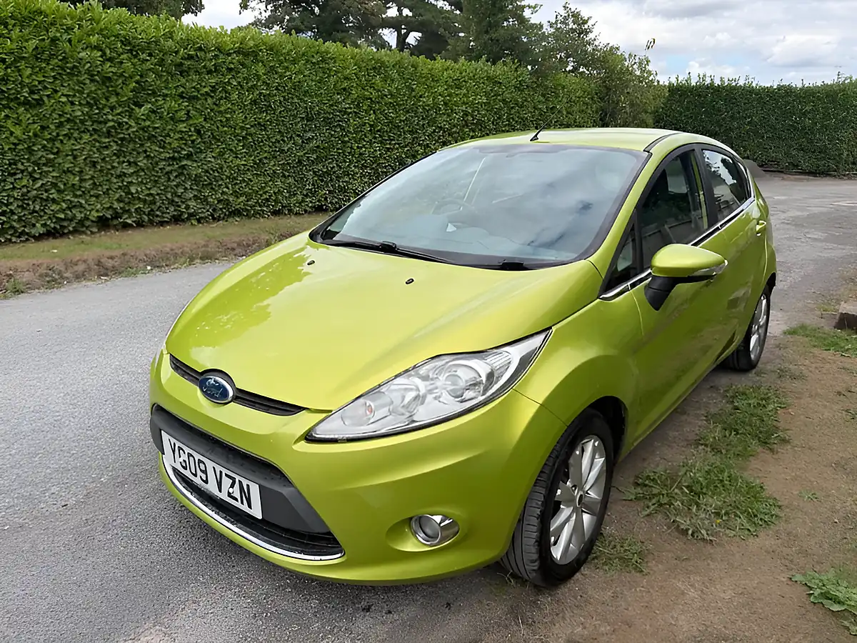 Used 2009 Ford Fiesta Zetec Green - Interior and Exterior details 9