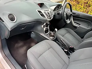 Used 2009 Ford Fiesta Zetec Moondust Silver - Interior and Exterior details 10