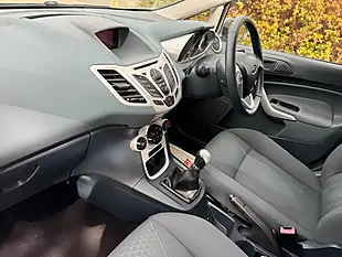 Used 2009 Ford Fiesta Zetec Moondust Silver - Interior and Exterior details 12