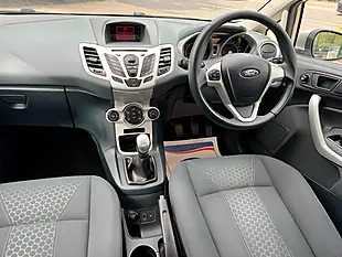 Used 2009 Ford Fiesta Zetec Moondust Silver - Interior and Exterior details 13