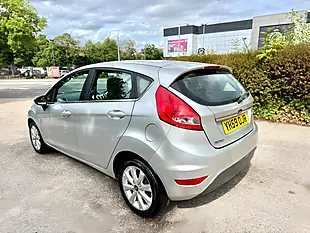 Used 2009 Ford Fiesta Zetec Moondust Silver - Interior and Exterior details 3