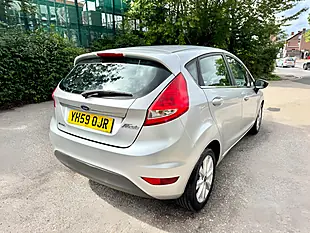Used 2009 Ford Fiesta Zetec Moondust Silver - Interior and Exterior details 7